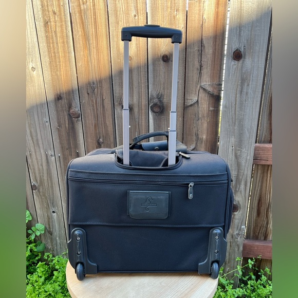 Atlantic luxury Wheeled Briefcase.Travel and business - Picture 2 of 8